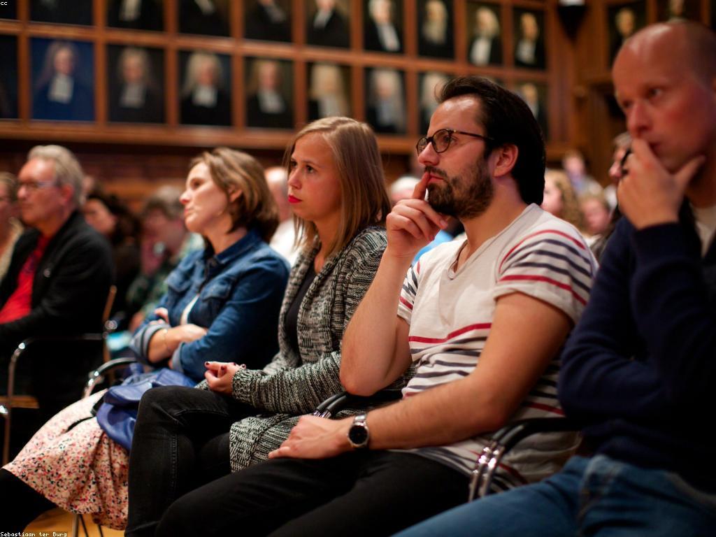 ព័ត៌មានអំពីស្លត: របៀបសរសេរ និងចែករំលែកមាតិកាអនឡាញ